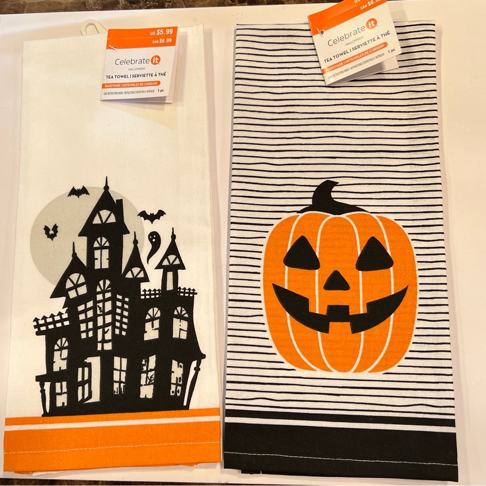 SET of 2-HALLOWEEN Tea Towels-100% Cotton—NWT